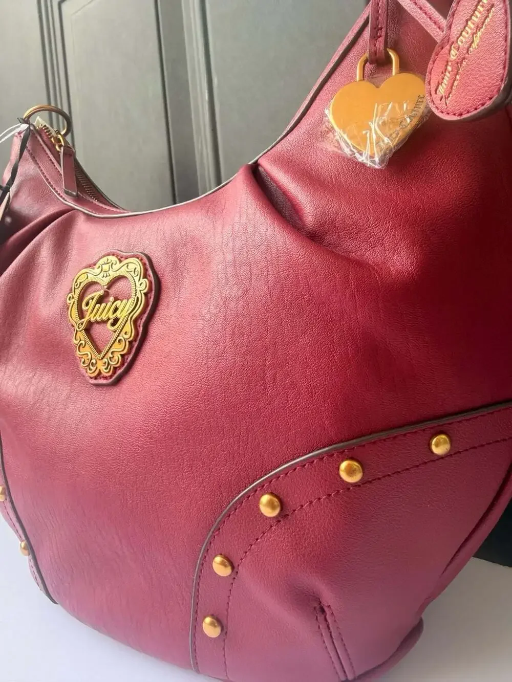 Juicy Couture In Her Juicy Era Hobo Bag in Cranberry